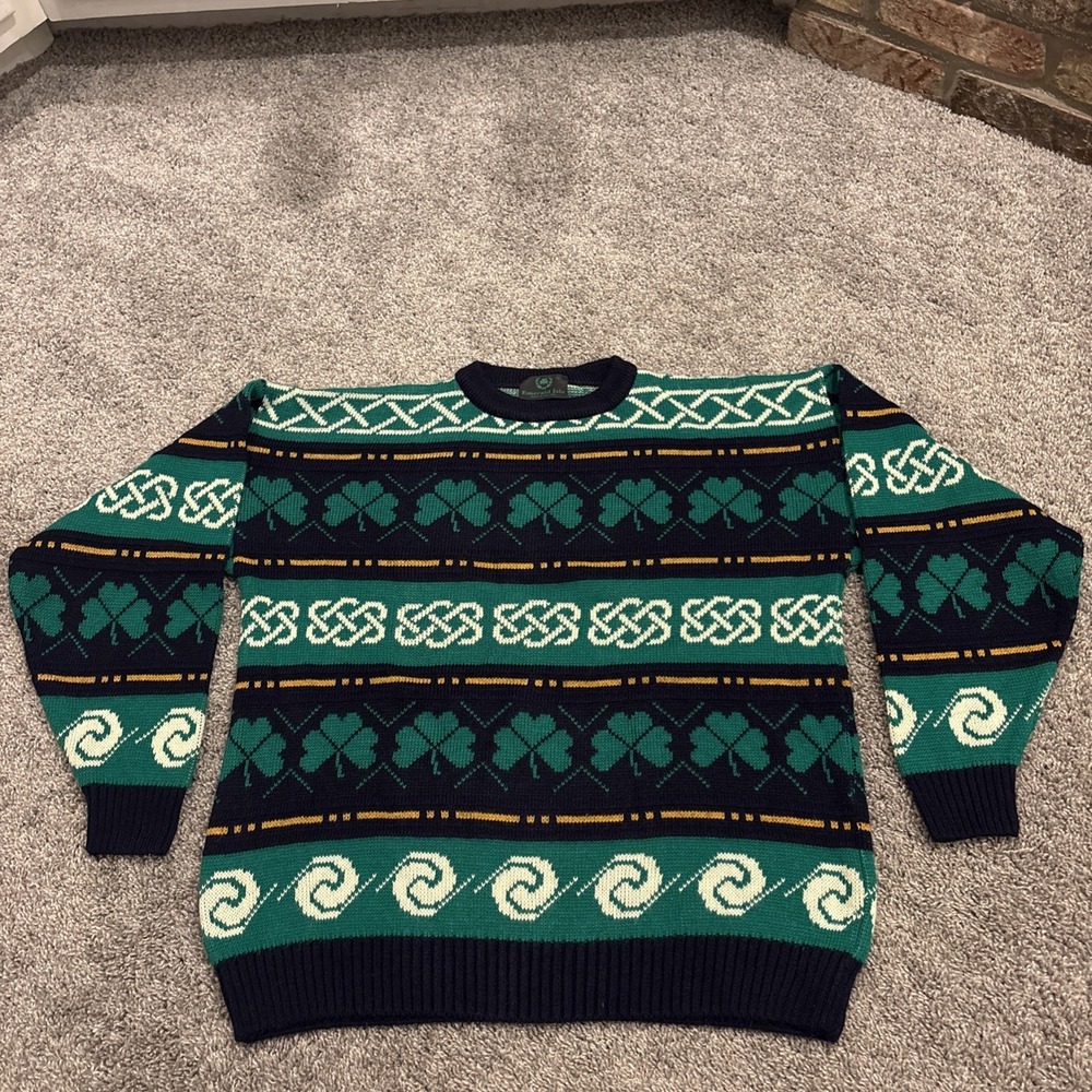 Emerald Isle Sweater Mens Medium Navy Celtic Claddagh Shamrock Made in Ireland